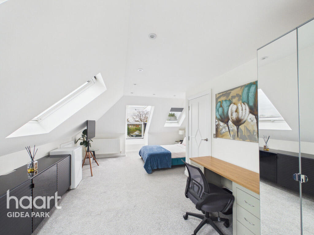 Main image of property: Mashiters Walk, ROMFORD