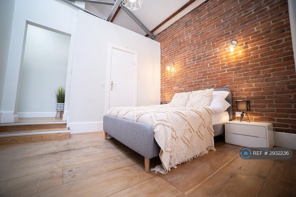 Main image of property: Guildford Street, Luton, LU1