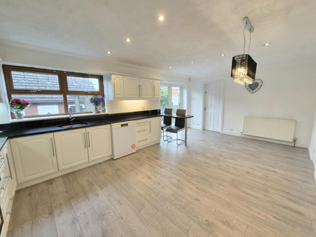 House in Fylde, Staining - More