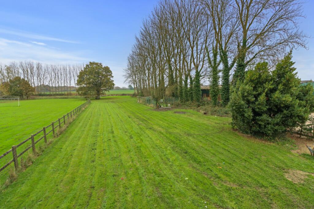 Halland Park Farm, East Hoathly, East Sussex, BN8 photo 3