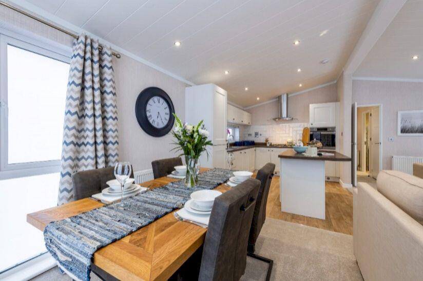 Two Bed Omar Alderney (40x20), Strangers Holiday Park, Bradfield, Manningtree, Essex, CO11 2US photo 4