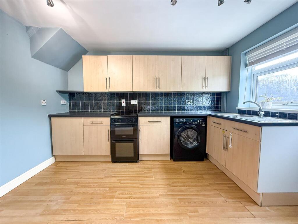 Banbury Grove, Biddulph, ST8 6AE - Mehr
