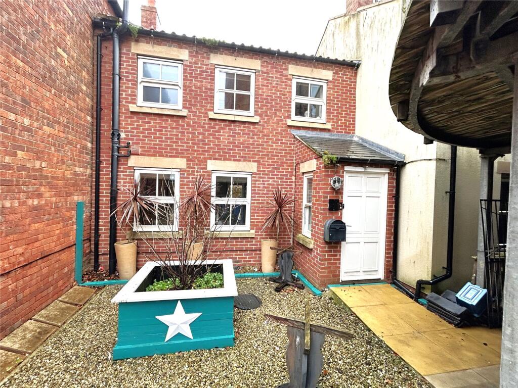 Main image of property: Cobble Row, Whitby, North Yorkshire, YO21