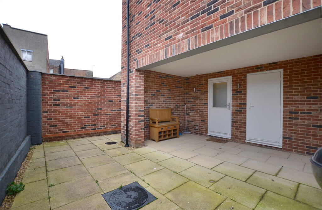 Tower Court, King's Lynn photo 3