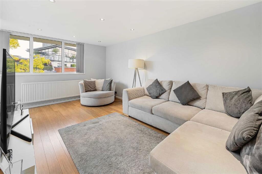 Main image of property: Vincent Street, Westminster