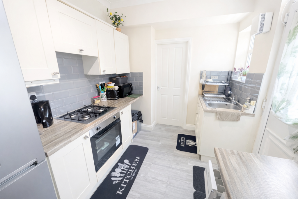 Apartment in Gateshead, Bensham - View 5