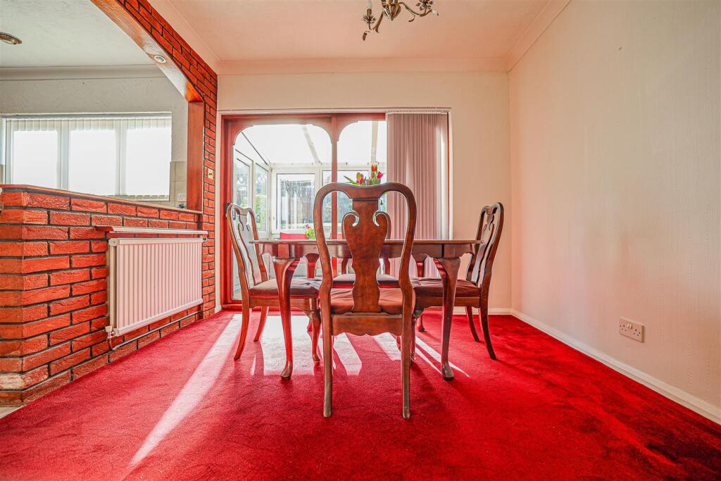 House in Dacorum, Hertfordshire - More
