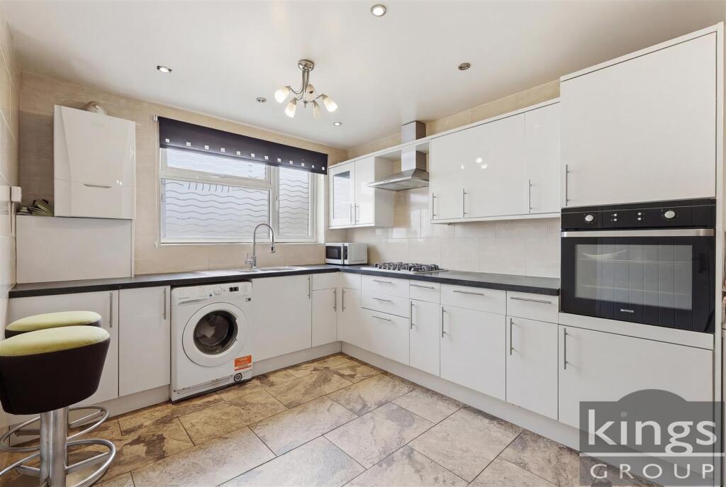Old Road, Enfield London – pohled 5