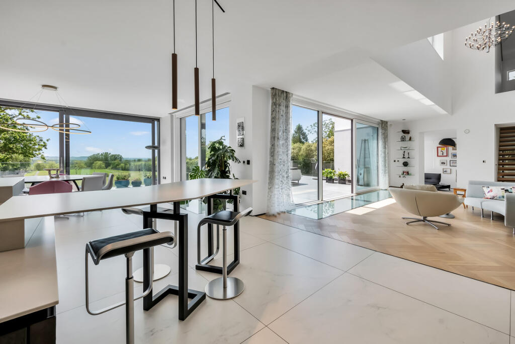 House in Nottingham - View 5