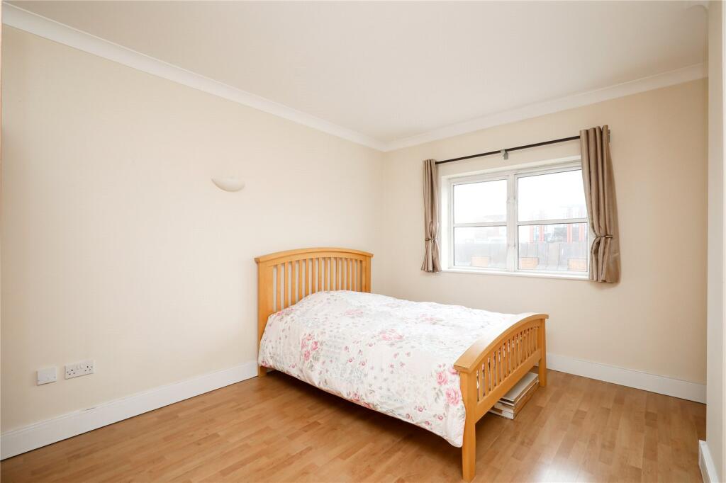 Apartment in London - View 5