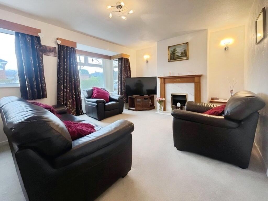 Wingfield Drive, Wilmslow, Cheshire, SK9 photo 3