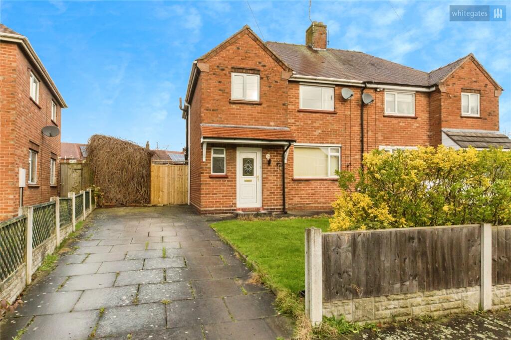 3-bed semi-detached on Sorbus Drive, Crewe, Cheshire, CW1, £150,000