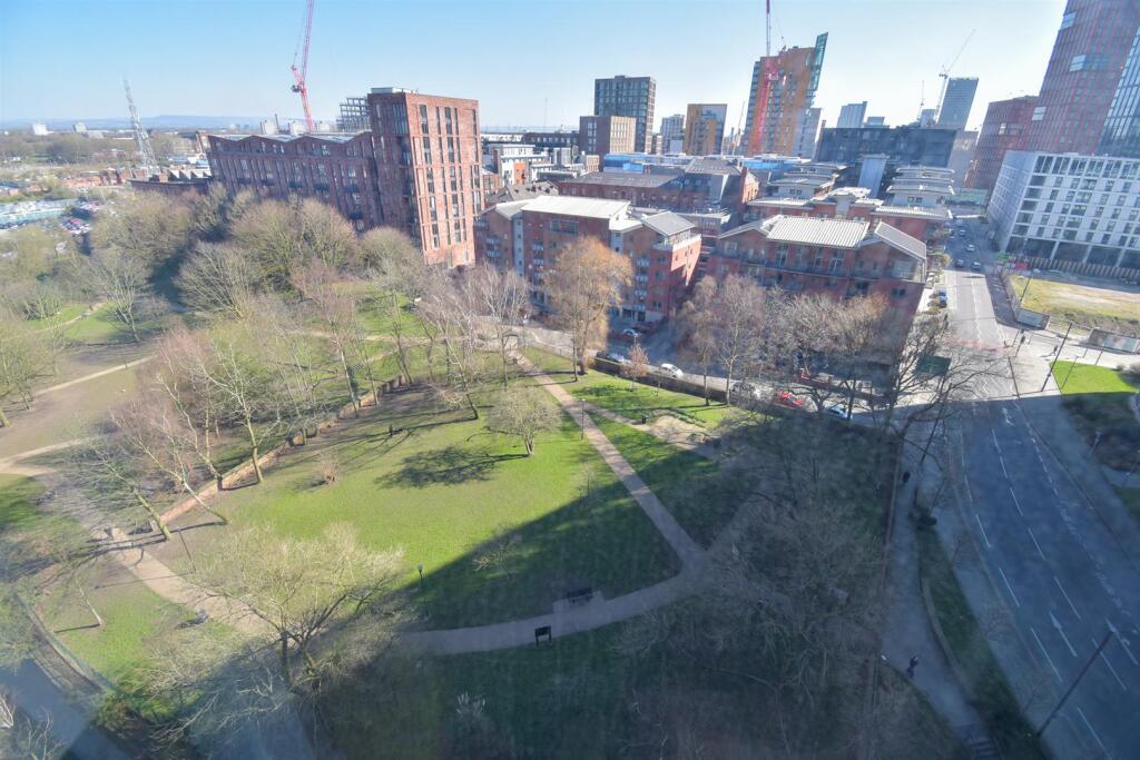 Apartment in Manchester - View 4
