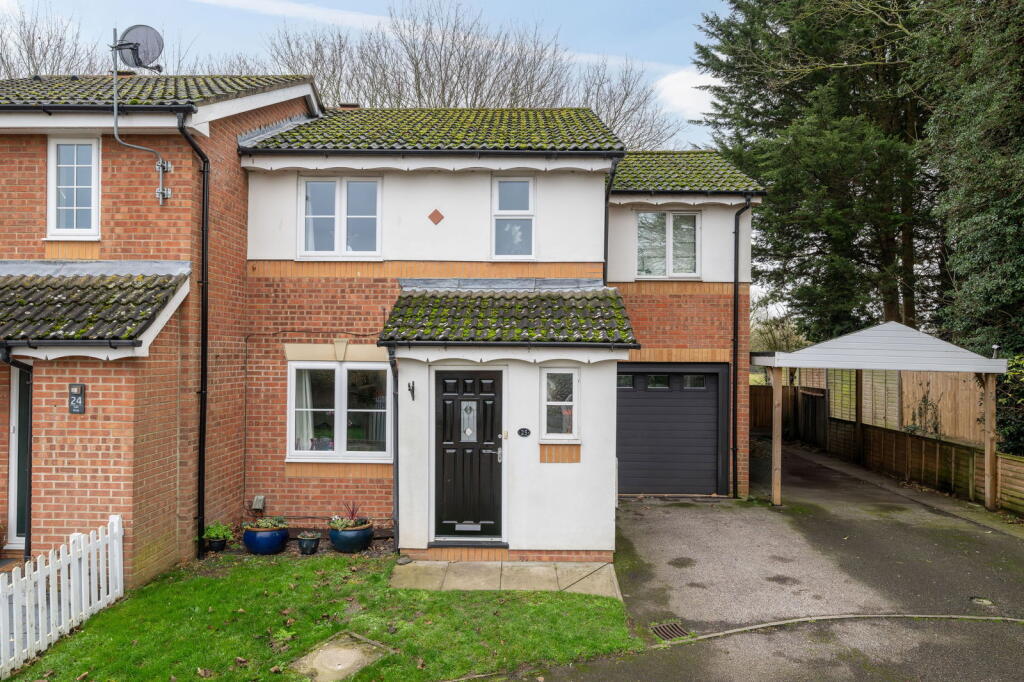 Main image of property: Sale Drive, Clothall Common, Baldock, SG7 6NS