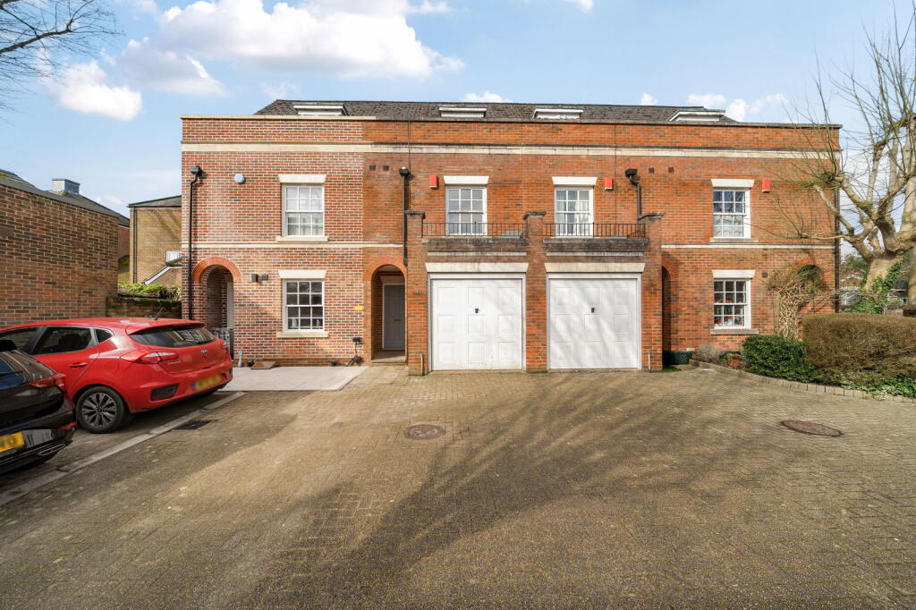 Main image of property: Parchment Street, Winchester, SO23