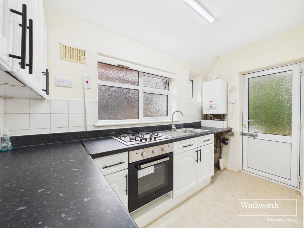 Apartment in London, Preston - View 2
