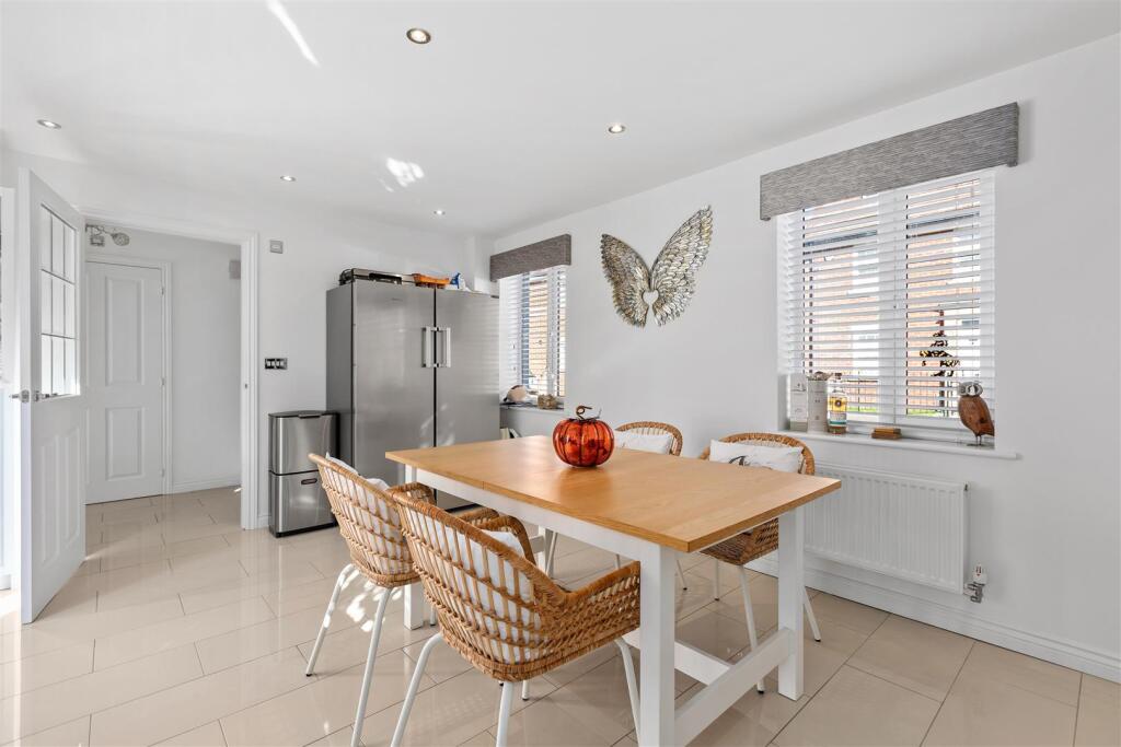House in Stevenage, Stotfold - More