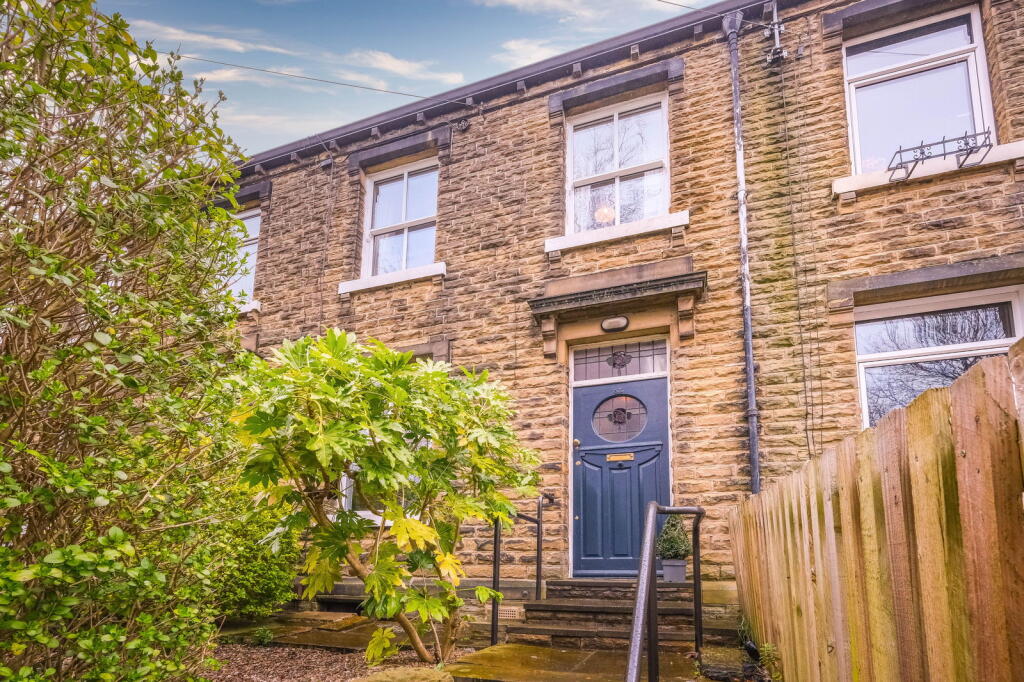 Main image of property: Spa Wood Top, Huddersfield, HD4