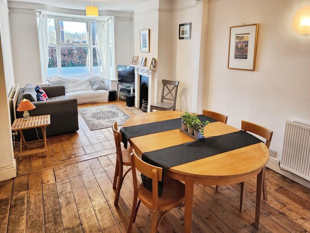 House in Southampton - View 5
