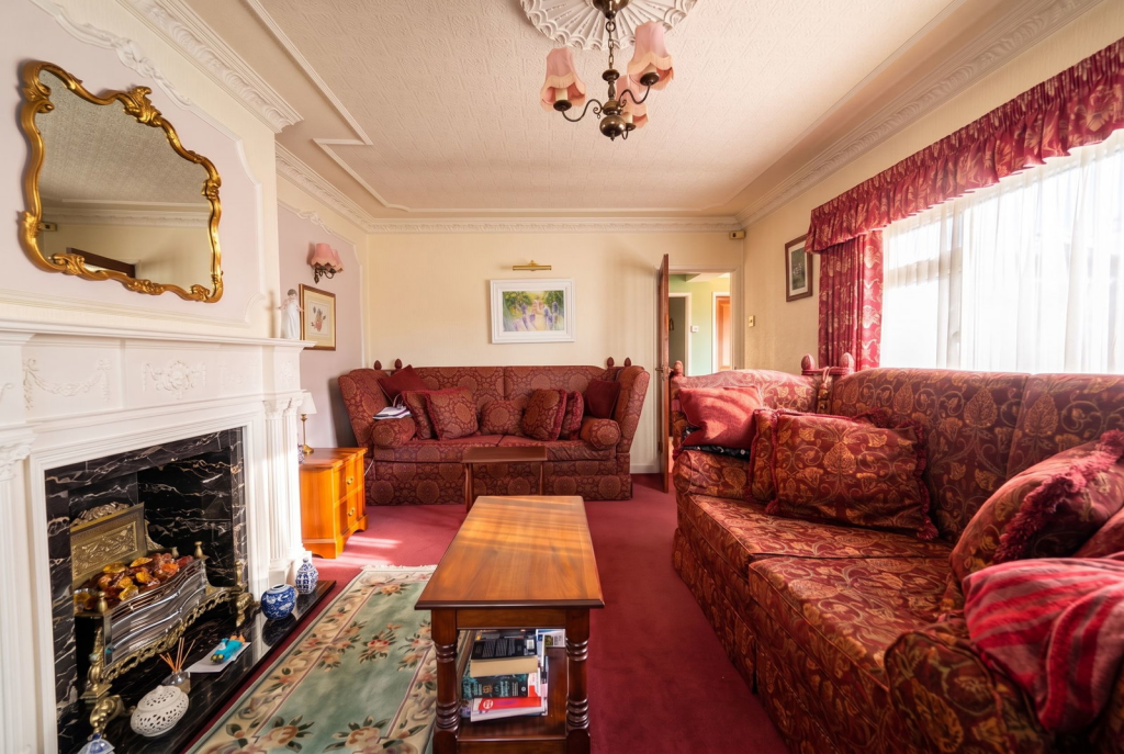 Tanworth Lane, Shirley photo 4