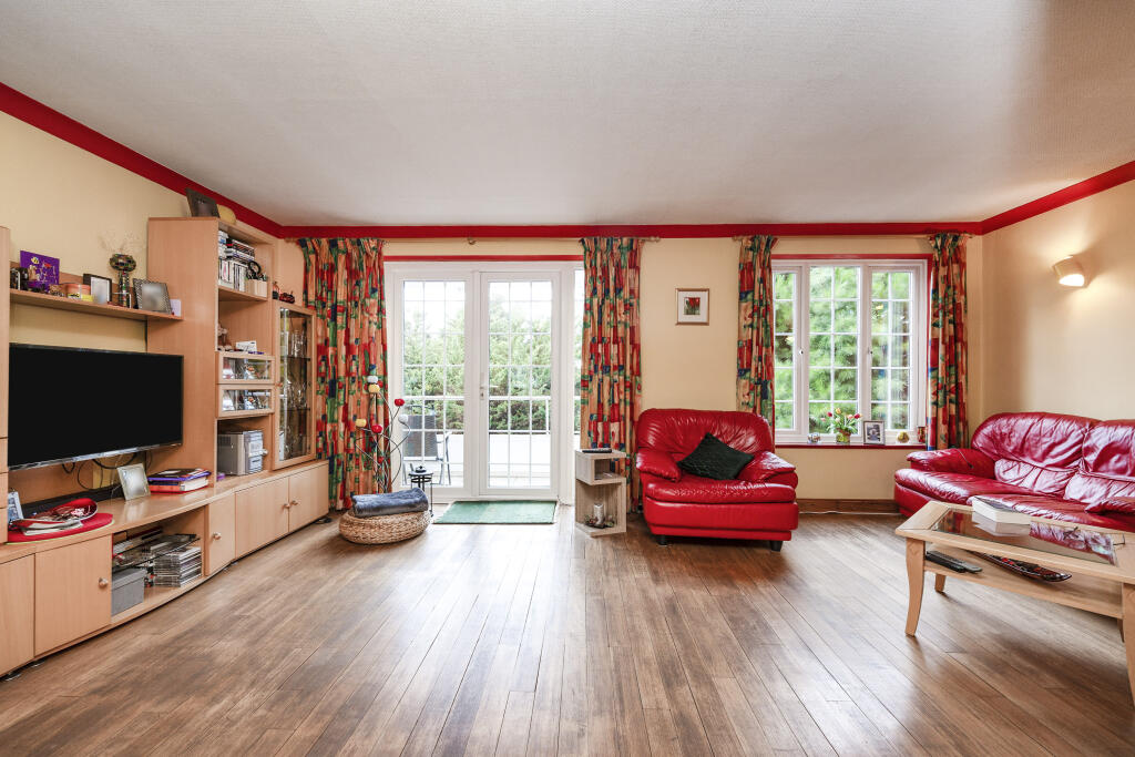 House in Harrow - View 4