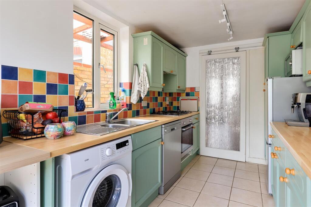 House in Cambridge, Romsey - View 4