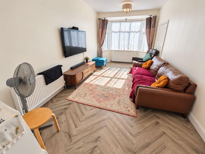 House in London - View 4