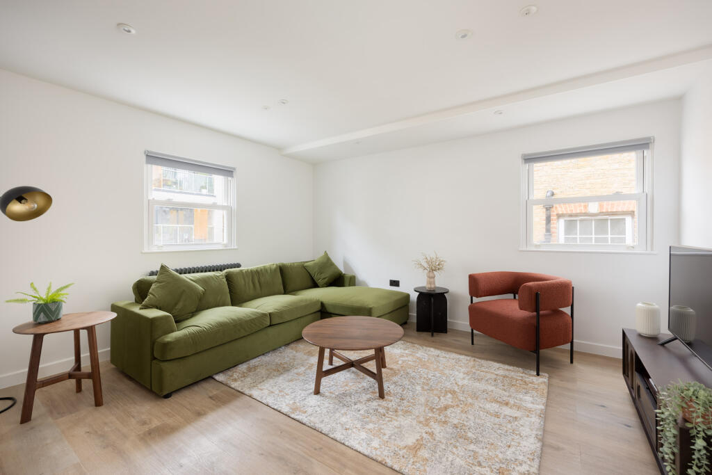 Main image of property: Flat 4, Wentworth Street, London