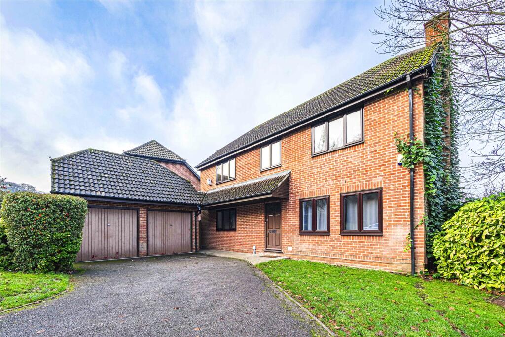 Main image of property: Beechwood Park, Hemel Hempstead, Hertfordshire, HP3