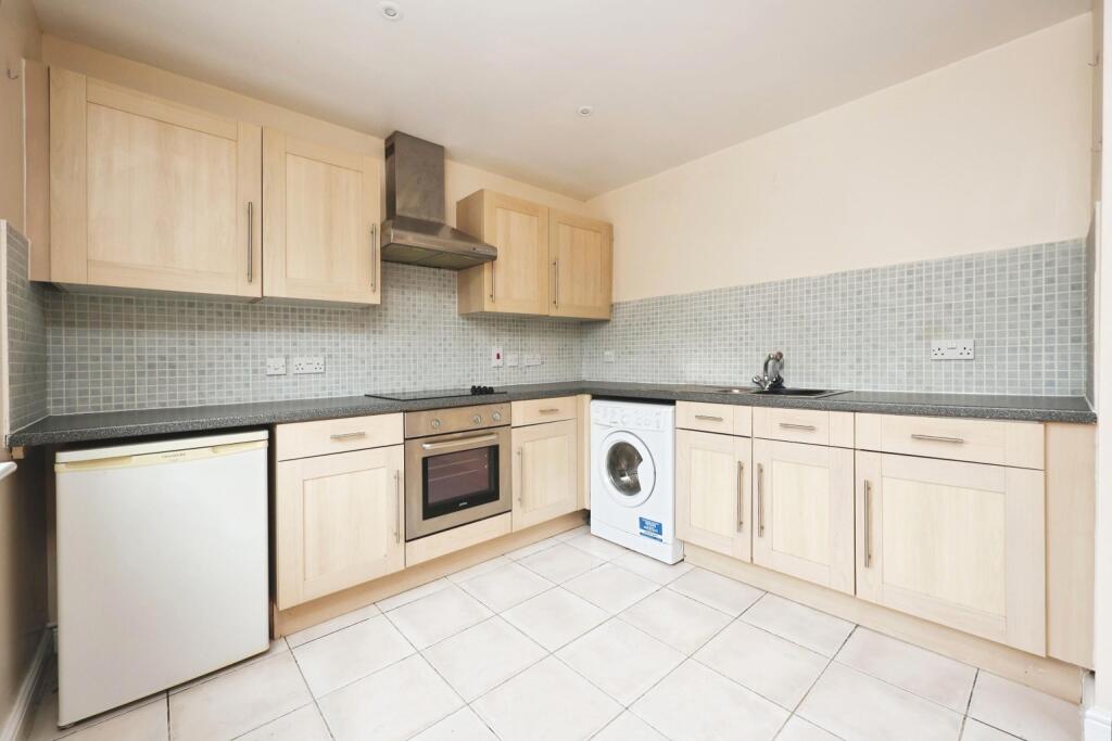 Main image of property: Beech Court, Beech Street, Lincoln, Lincolnshire, LN5 8QR