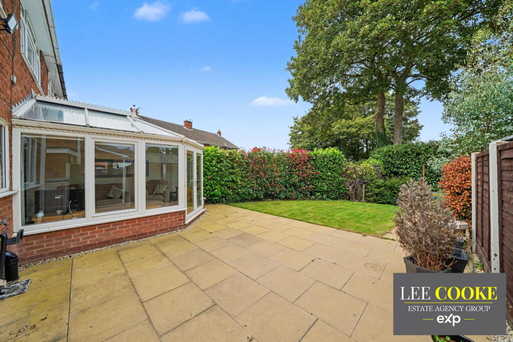 House in Wolverhampton, Fordhouses, Snapes Green - View 5