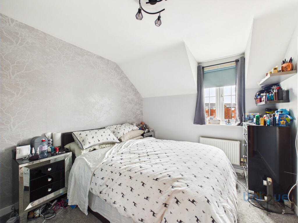 Apartment in Preston - More