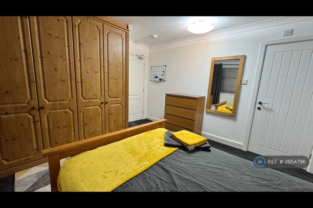 House in Walsall - View 3