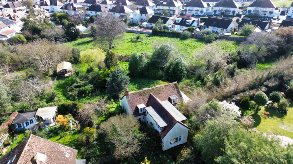 King Edward Road, Minehead photo 2