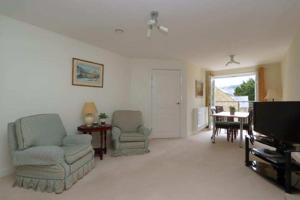 Apartment in Leeds - View 3