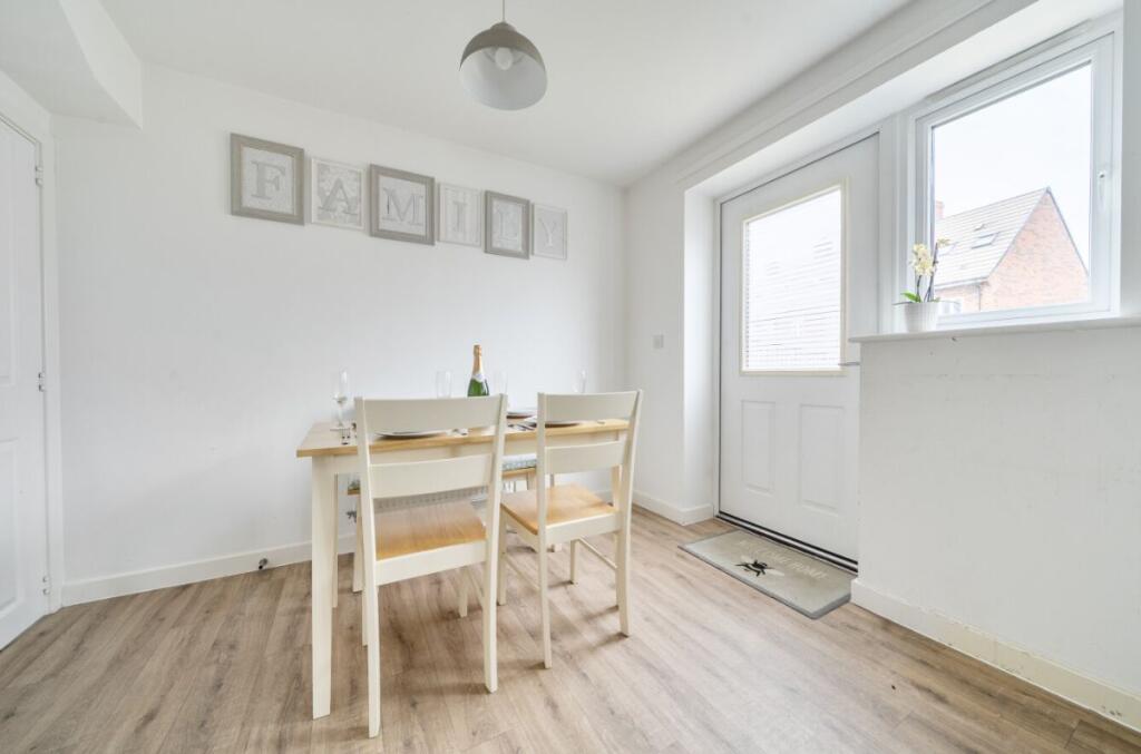 House in Houghton Conquest, Central Bedfordshire - More