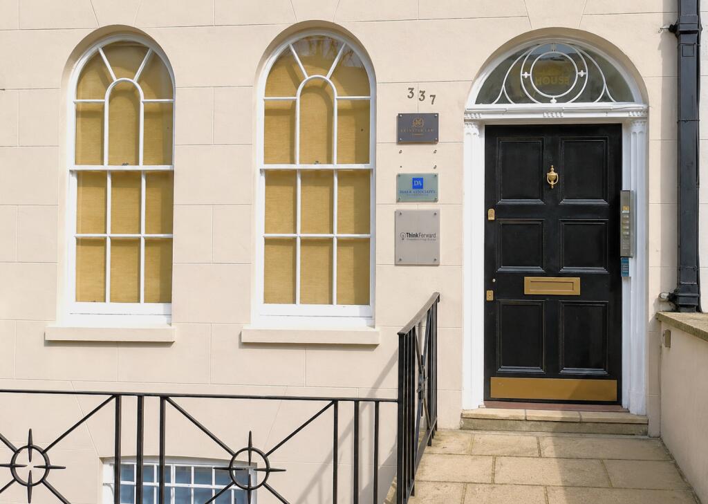 Main image of property: LG Front, City Road, London EC1V 1LJ