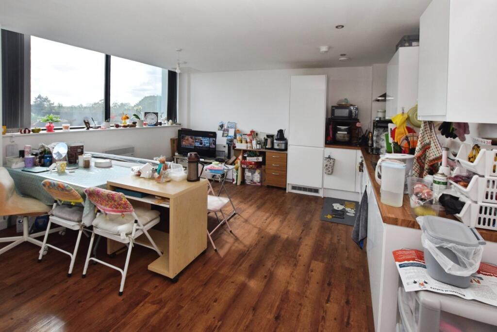 Ashton Lane, Sale, Greater Manchester, M33 - View 3