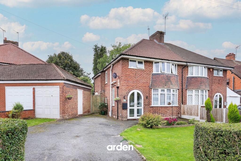 Main image of property: Oakfield Drive, Cofton Hackett, B45