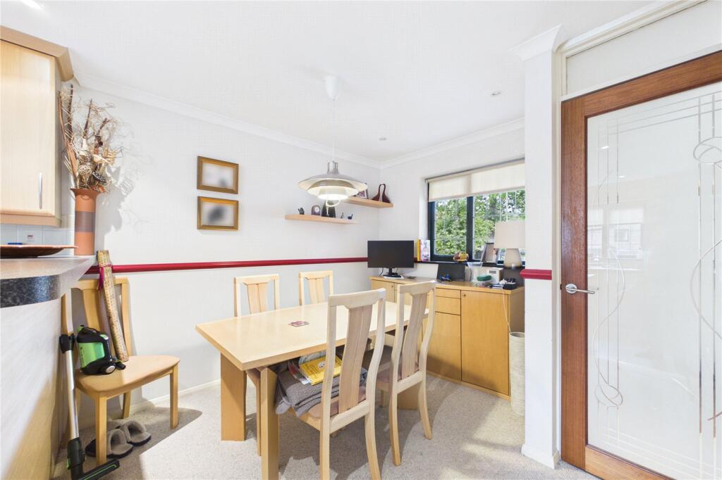 Minden Close, Chineham, Basingstoke, Hampshire, RG24 - More