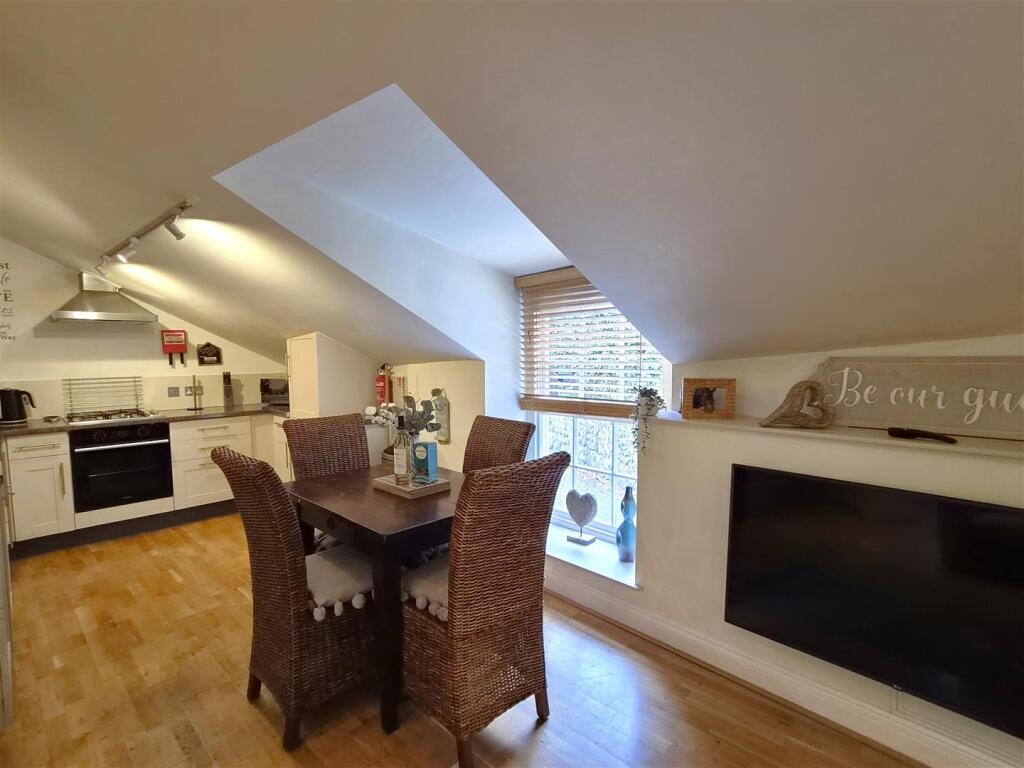 Apartment in Plymouth - View 5