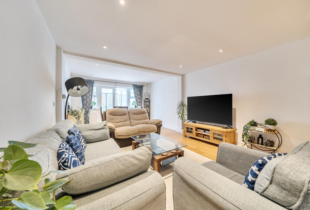 Main image of property: Worcester Road, Sutton, SM2