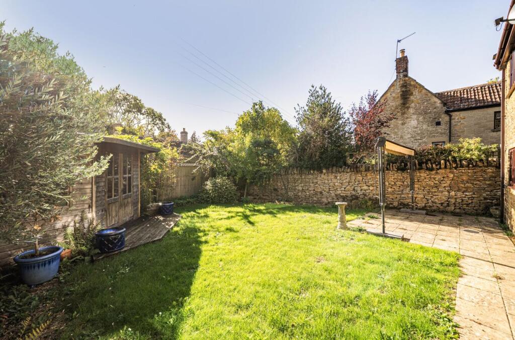 8, Manor Farm, West Coker, Yeovil photo 3