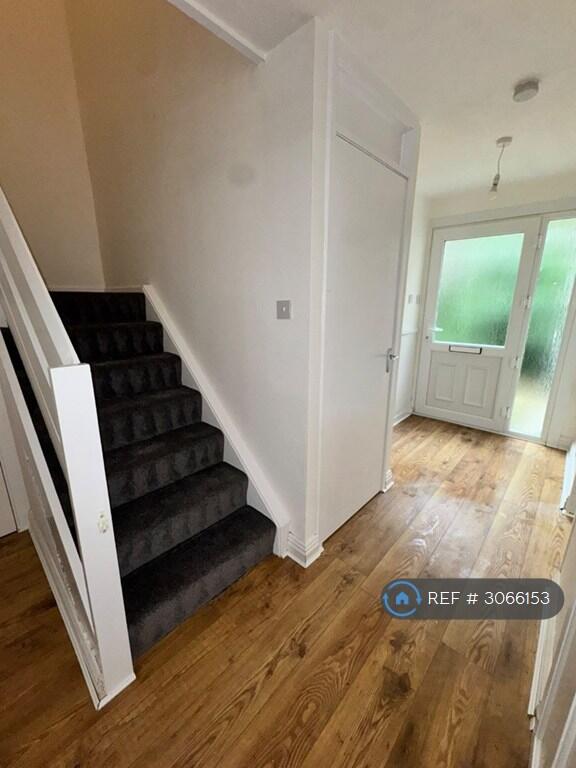 House in East Kilbride, Newlandsmuir, Crosshouse - View 3