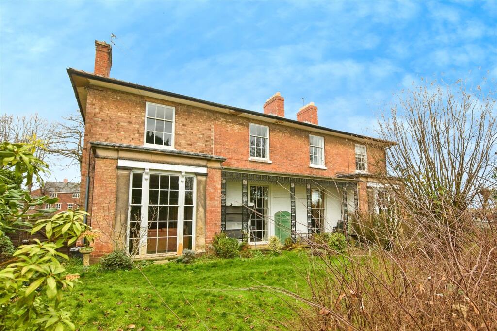 Main image of property: Tamworth Road, Long Eaton, Nottingham, Derbyshire, NG10