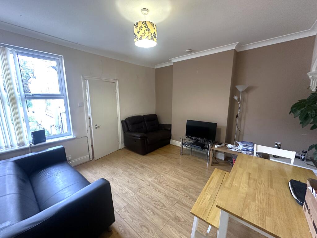House in Lincoln, New Boultham - View 2