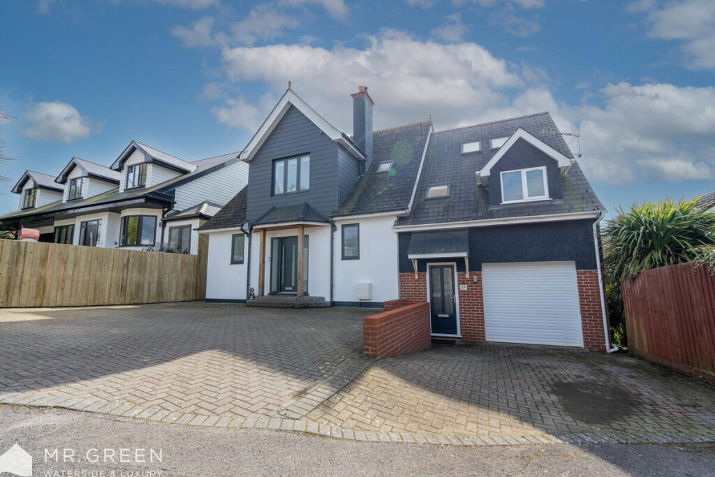 House in Christchurch, Iford, Jumpers Corner - View 2