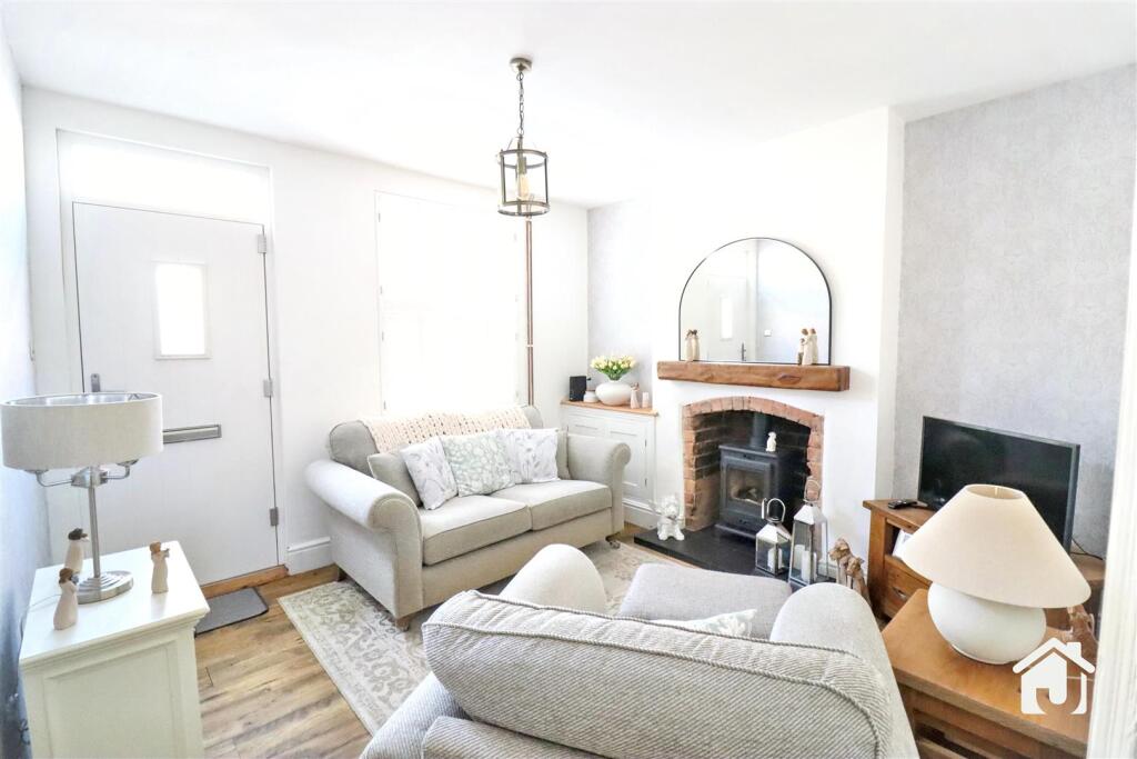 House in Leicester - More