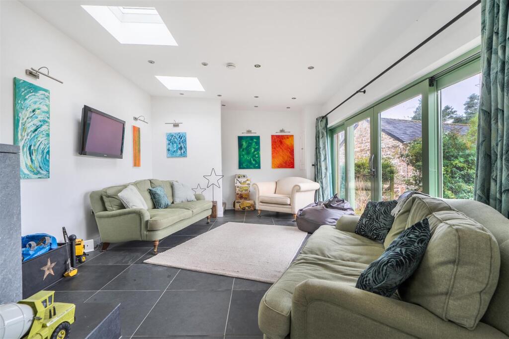 House in St. Buryan, St Buryan, Lamorna and Paul - More