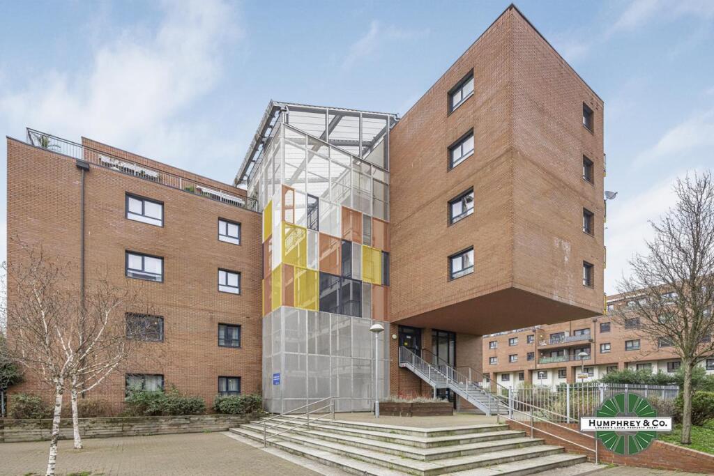 Main image of property: Sutherland Road, Walthamstow, E17 6GS